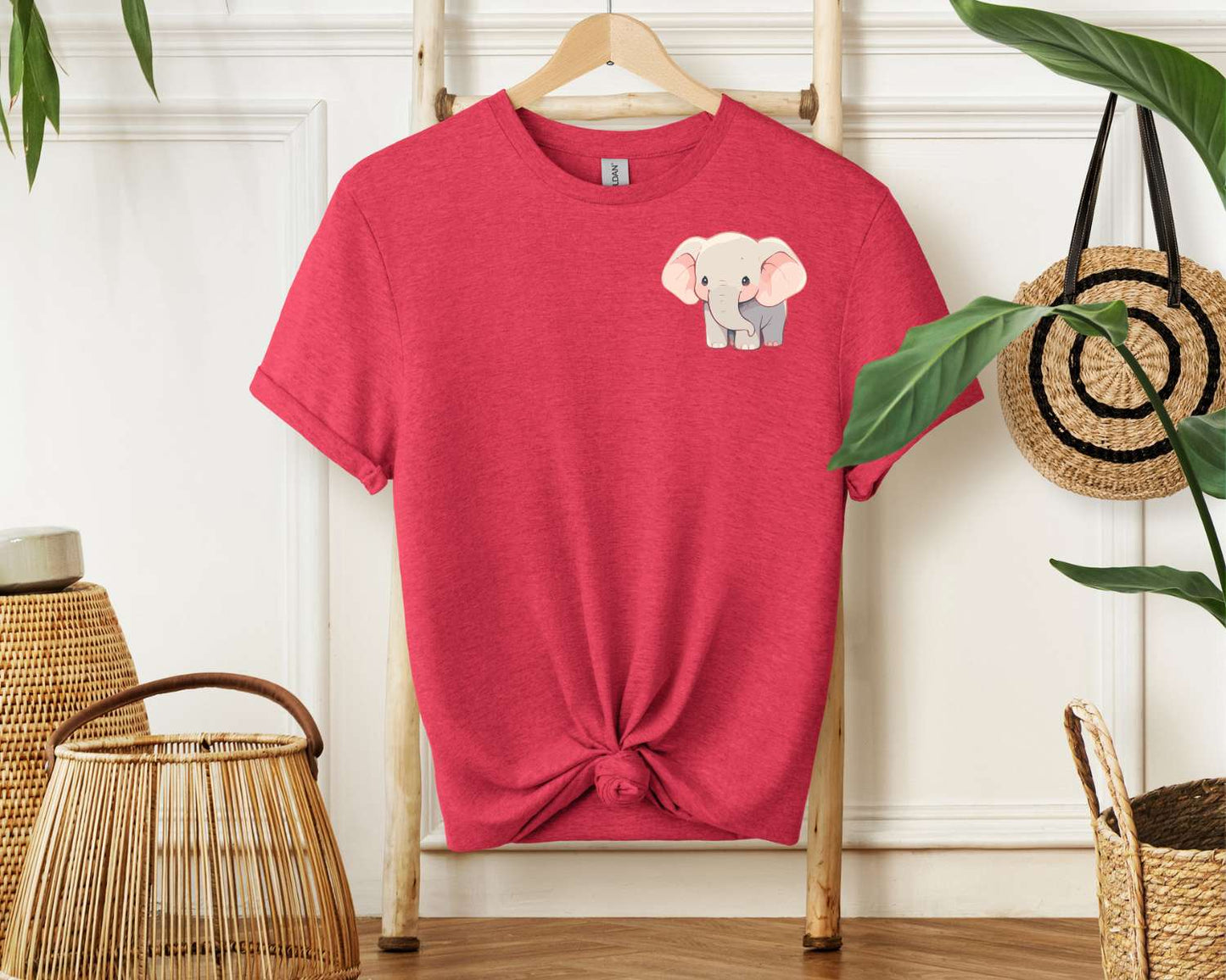 Madame Tuskette 🐘 T-Shirt [Unisex]