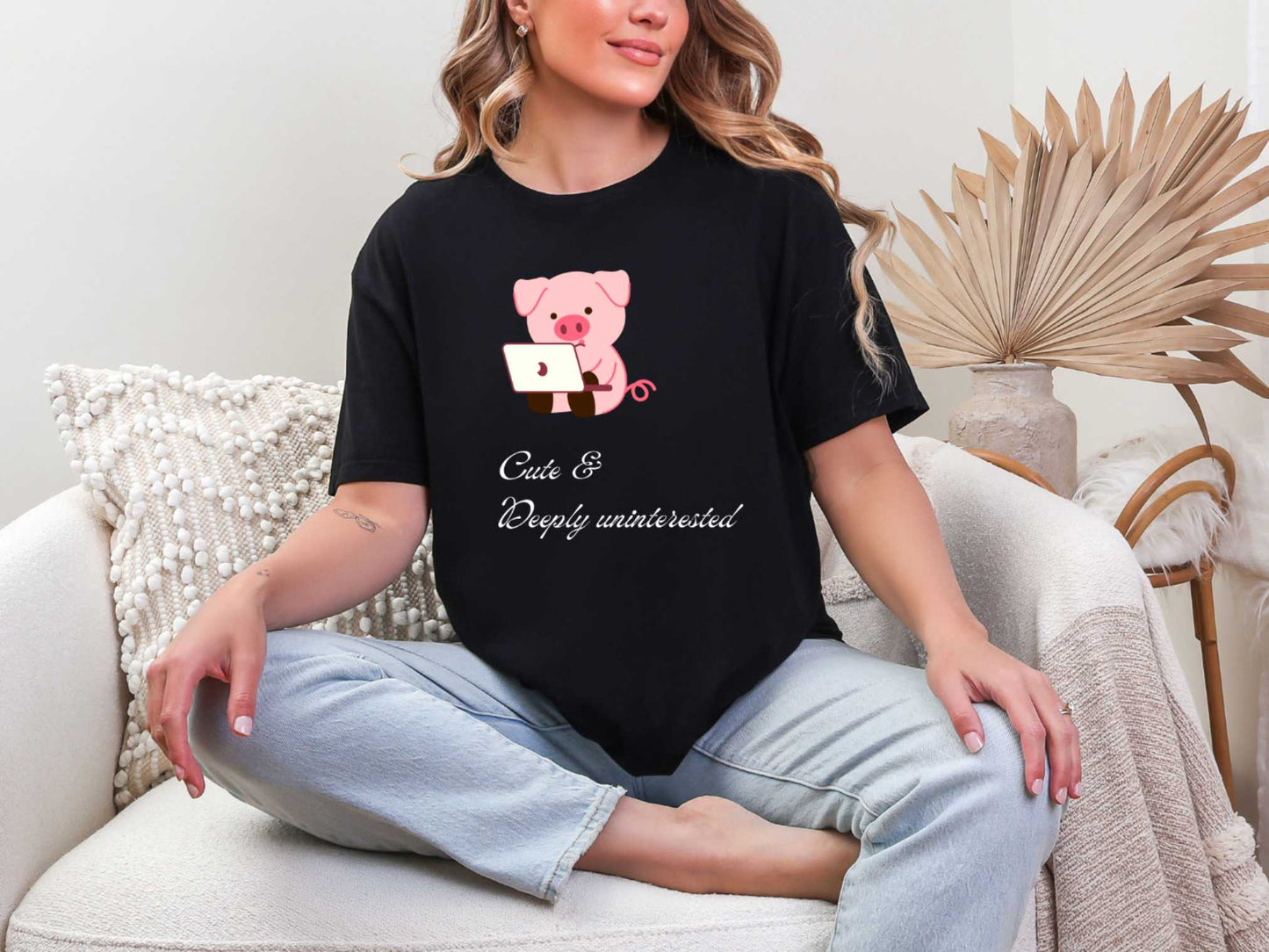 Cute & deeply uninterested T-Shirt [Unisex]