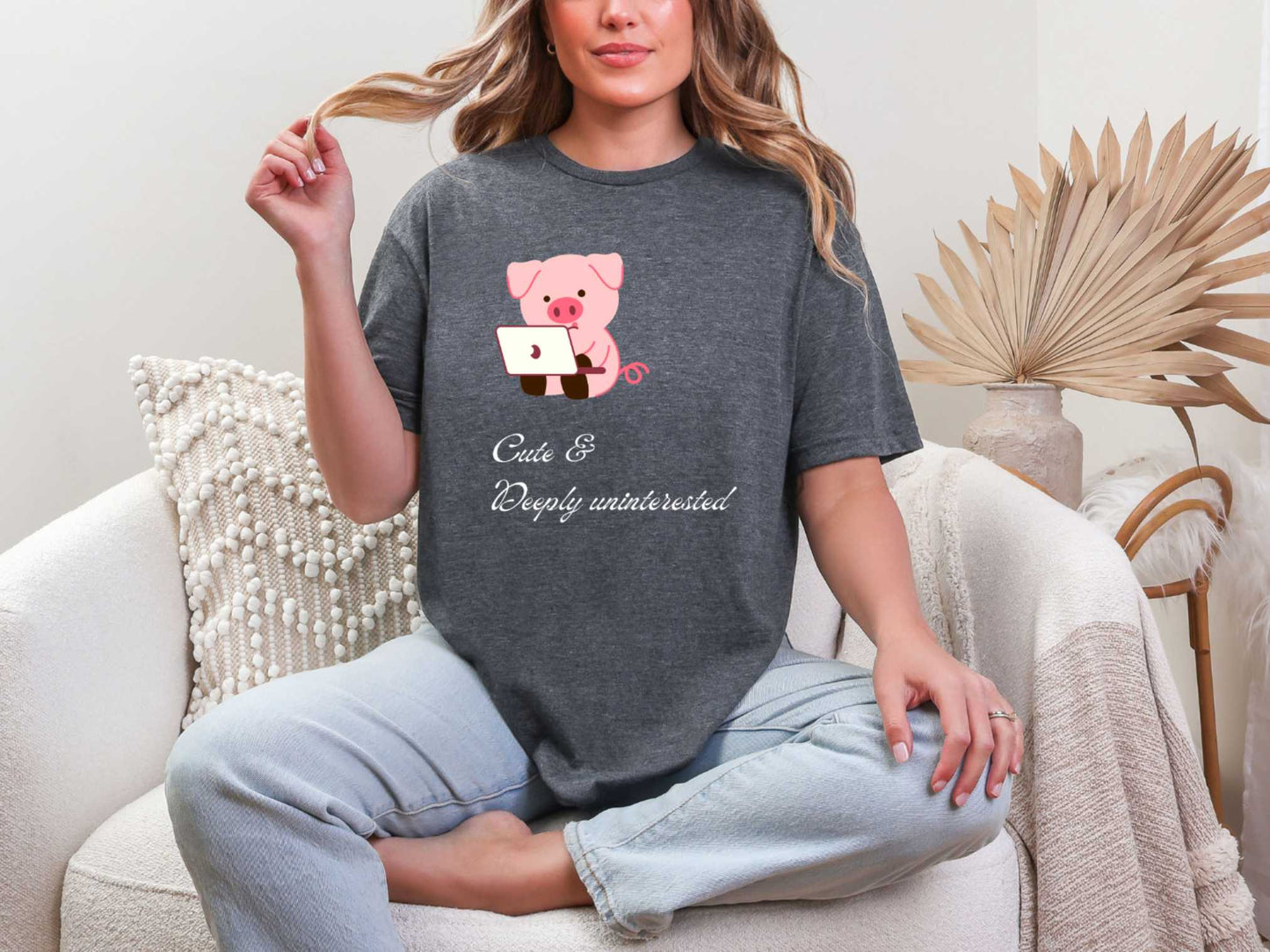 Cute & deeply uninterested T-Shirt [Unisex]