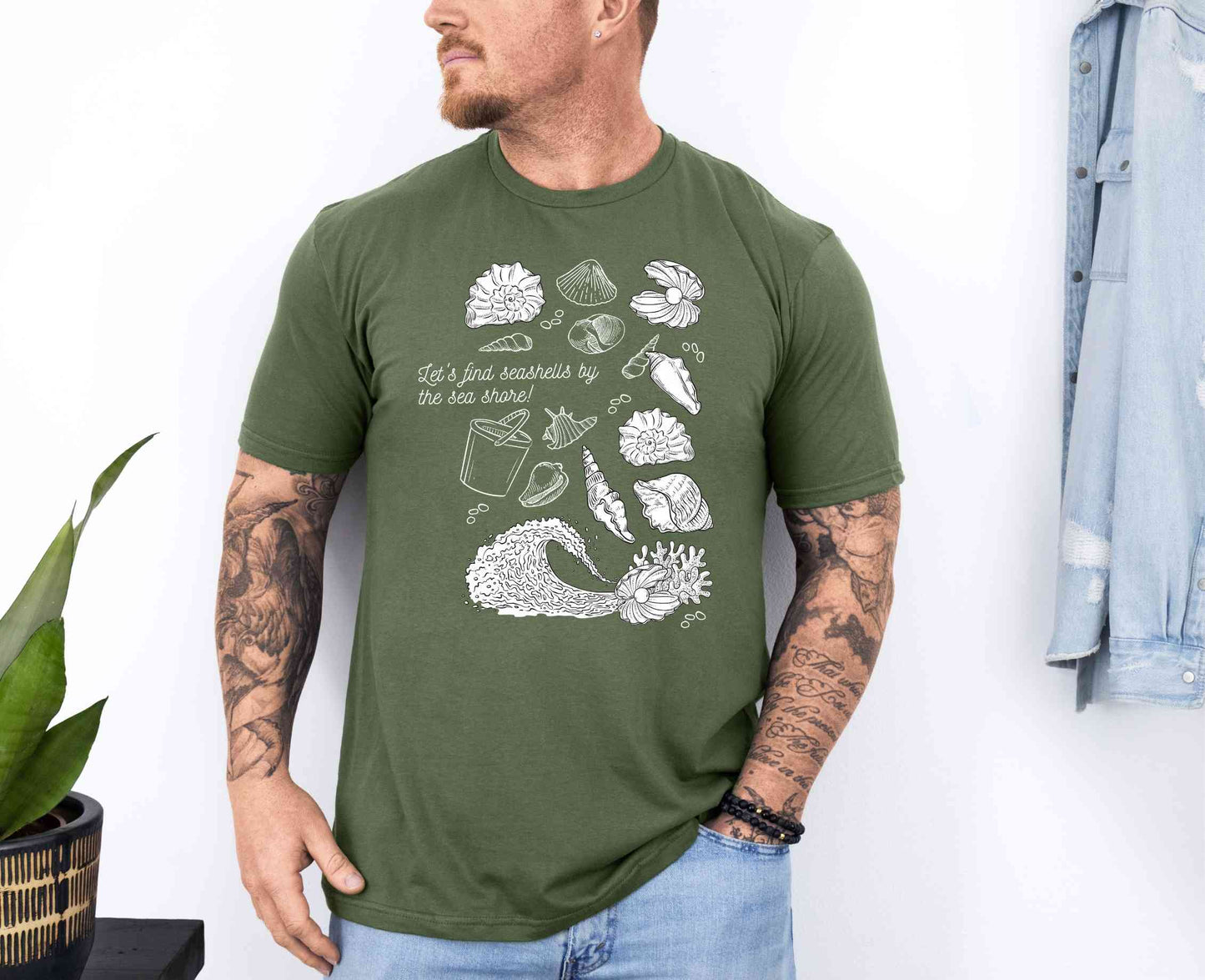 Let's find seashells.. T-Shirt [Unisex]
