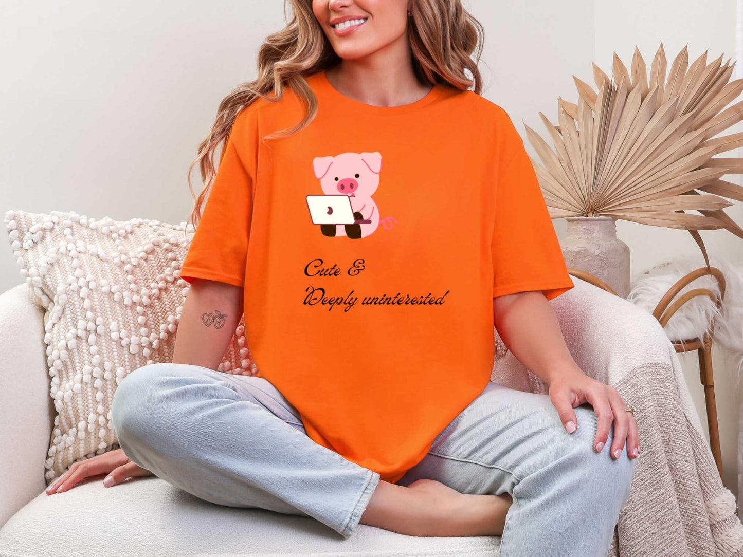 Cute & deeply uninterested T-Shirt [Unisex]