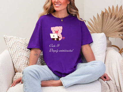 Cute & deeply uninterested T-Shirt [Unisex]