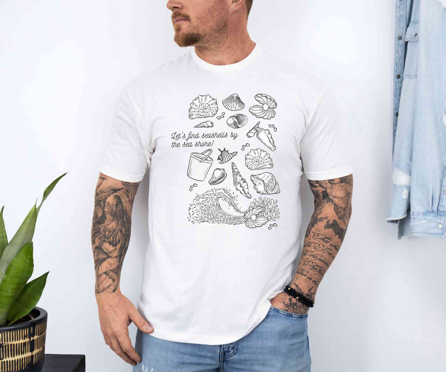 Let's find seashells.. T-Shirt [Unisex]