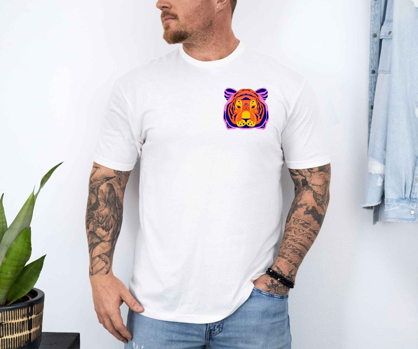 Neon Bolt 🐯 T-Shirt [Unisex]